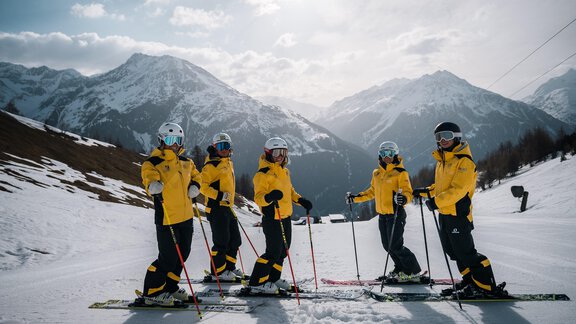 Skifahrer Familie Gurschler - Appartementhaus SUNUP - Sölden