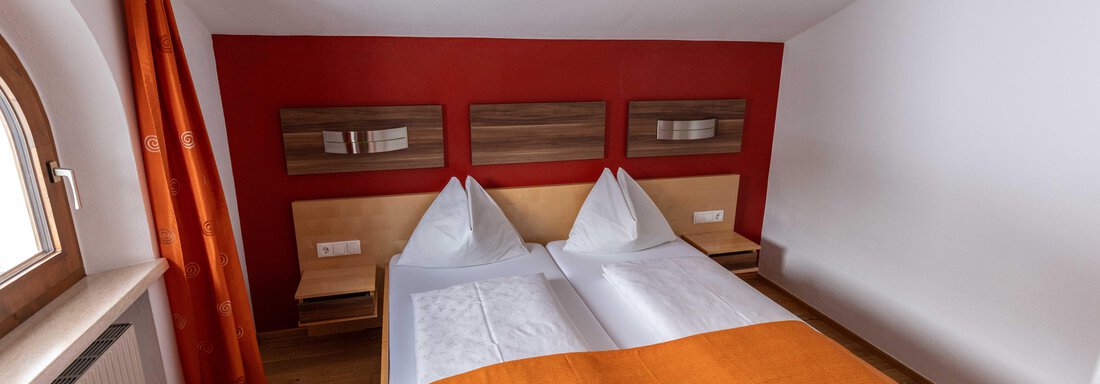 Schlafzimmer 1 - Appartementhaus SUNUP - Sölden